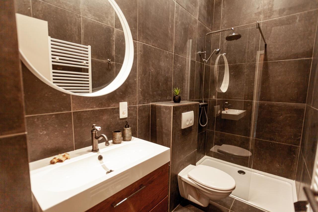 Luxury Suites Palace By Rikas Hotels Antwerpen Exteriör bild