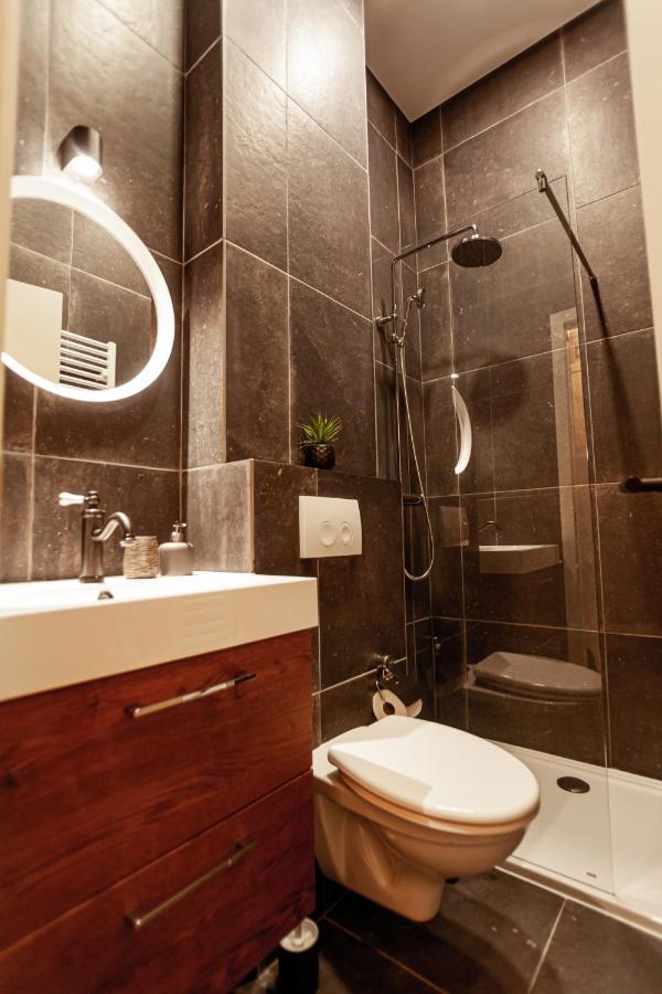 Luxury Suites Palace By Rikas Hotels Antwerpen Exteriör bild