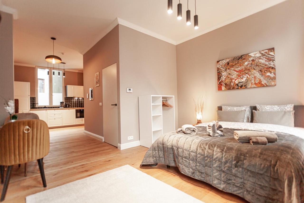 Luxury Suites Palace By Rikas Hotels Antwerpen Exteriör bild
