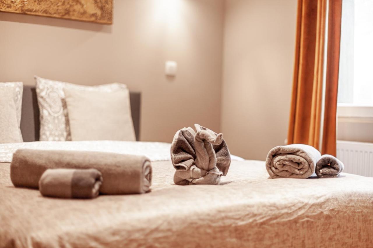 Luxury Suites Palace By Rikas Hotels Antwerpen Exteriör bild