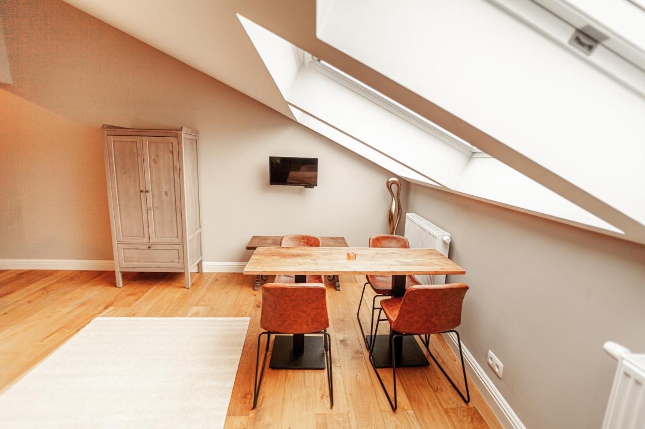 Luxury Suites Palace By Rikas Hotels Antwerpen Exteriör bild